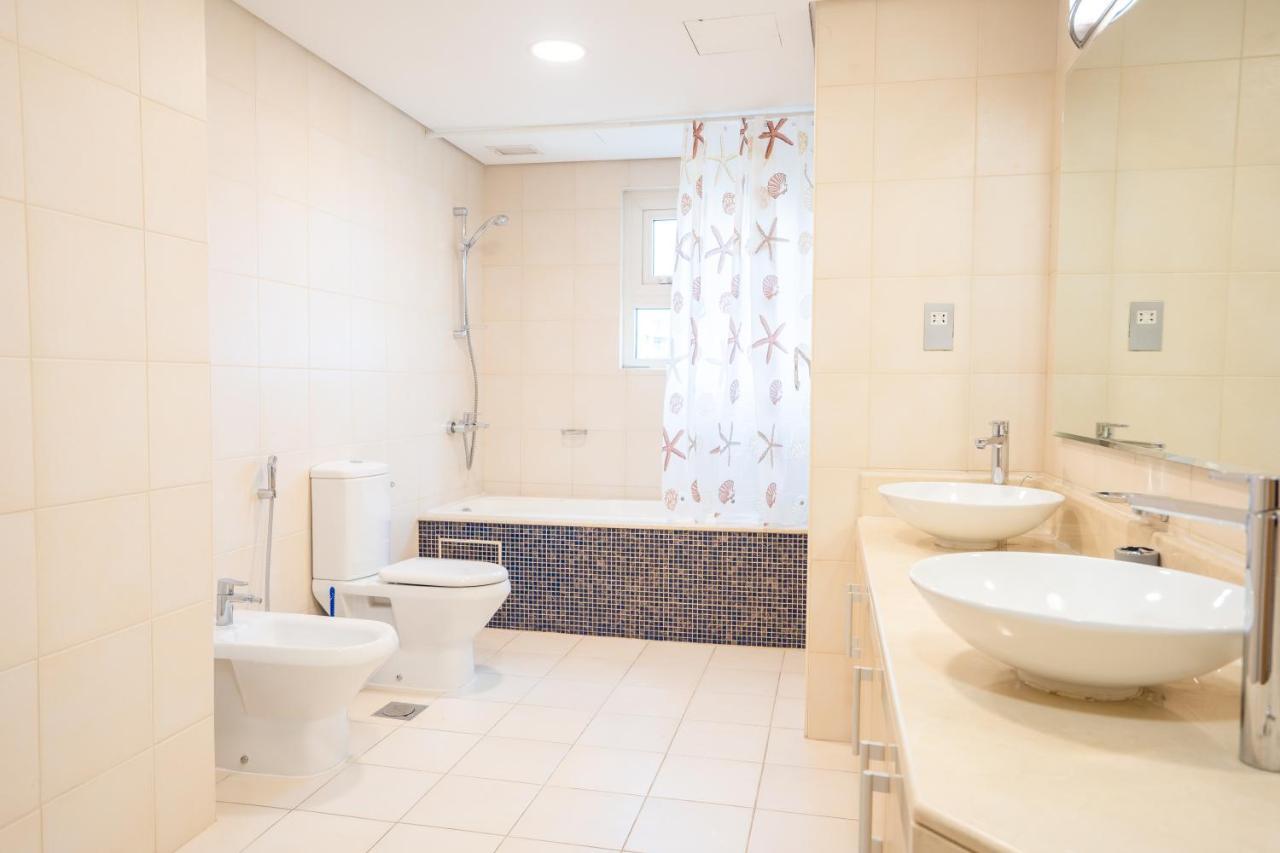 Luxury 4Br Apt - Palm Jumeriah - Beach Club Access ドバイ エクステリア 写真